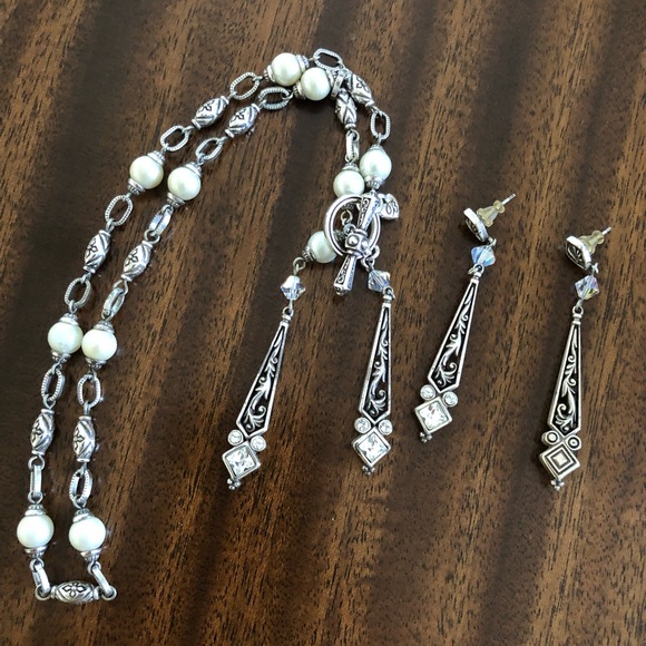 Brighton ZOE Toggle necklace and matching earrings set rare retired - Picture 2 of 13